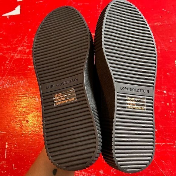 Lori Goldstein | Animal Print Black Leather Platform Sneakers - Picture 4 of 9